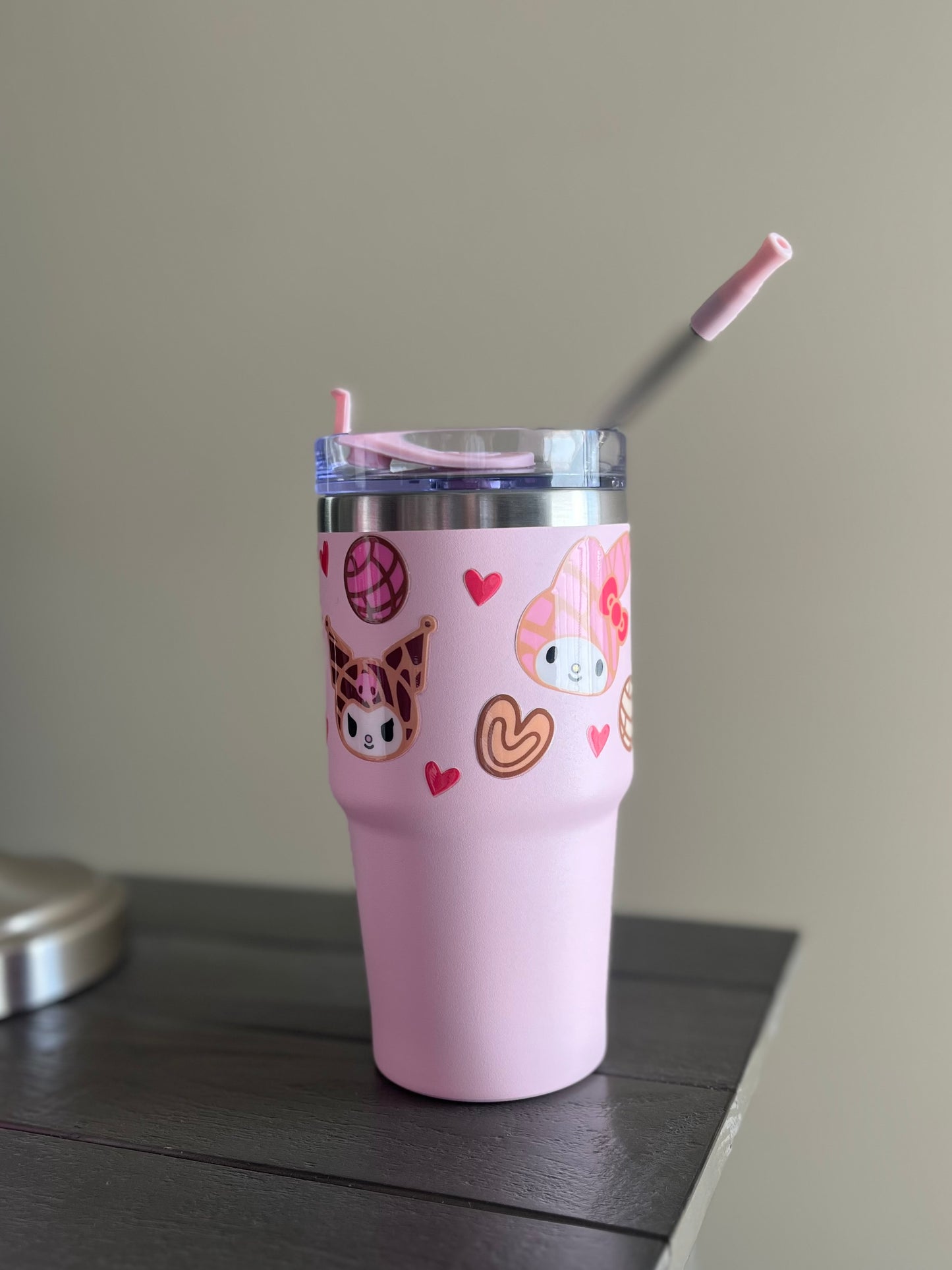 Kitty Concha Crew Tumbler