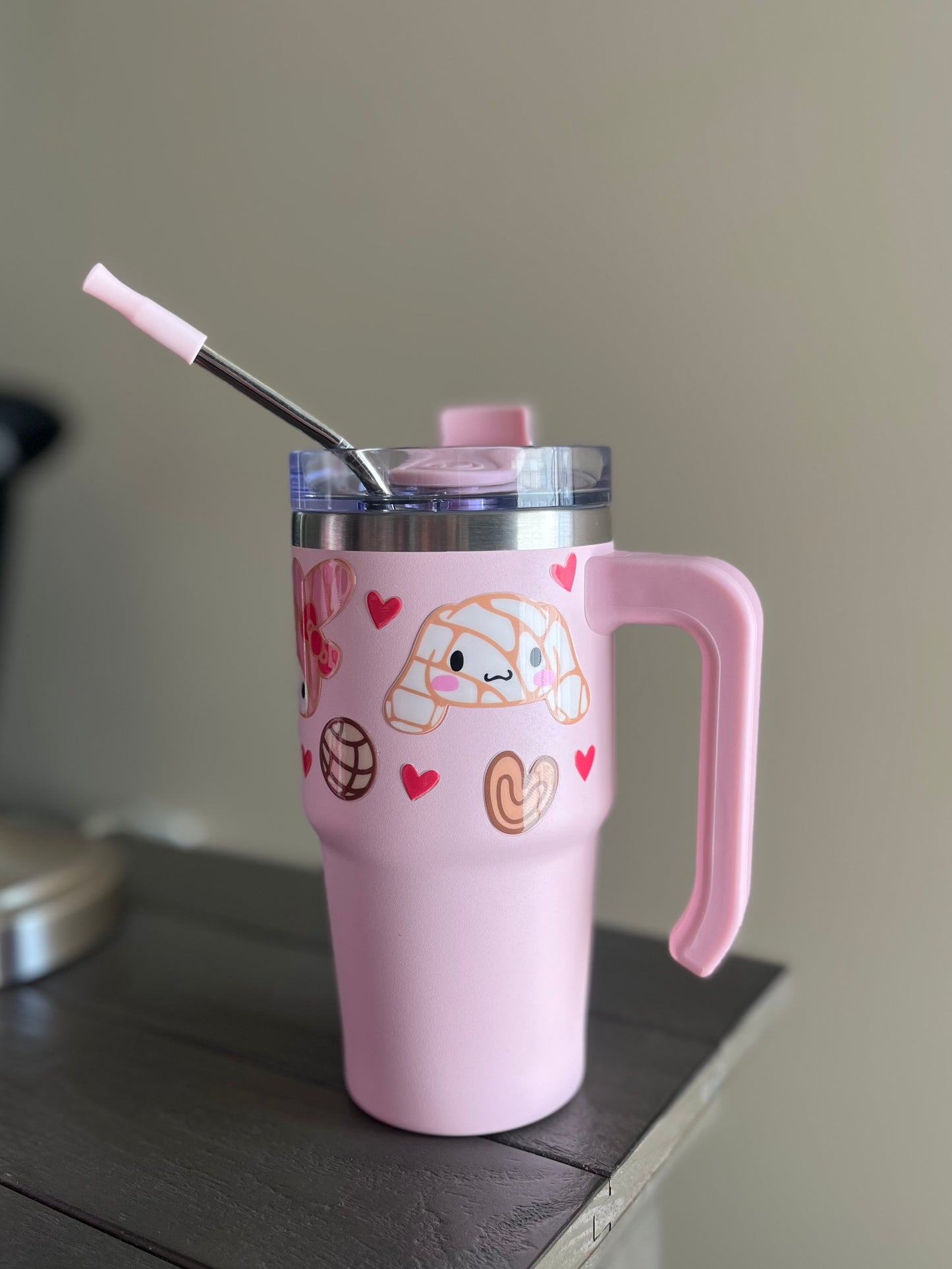 Kitty Concha Crew Tumbler