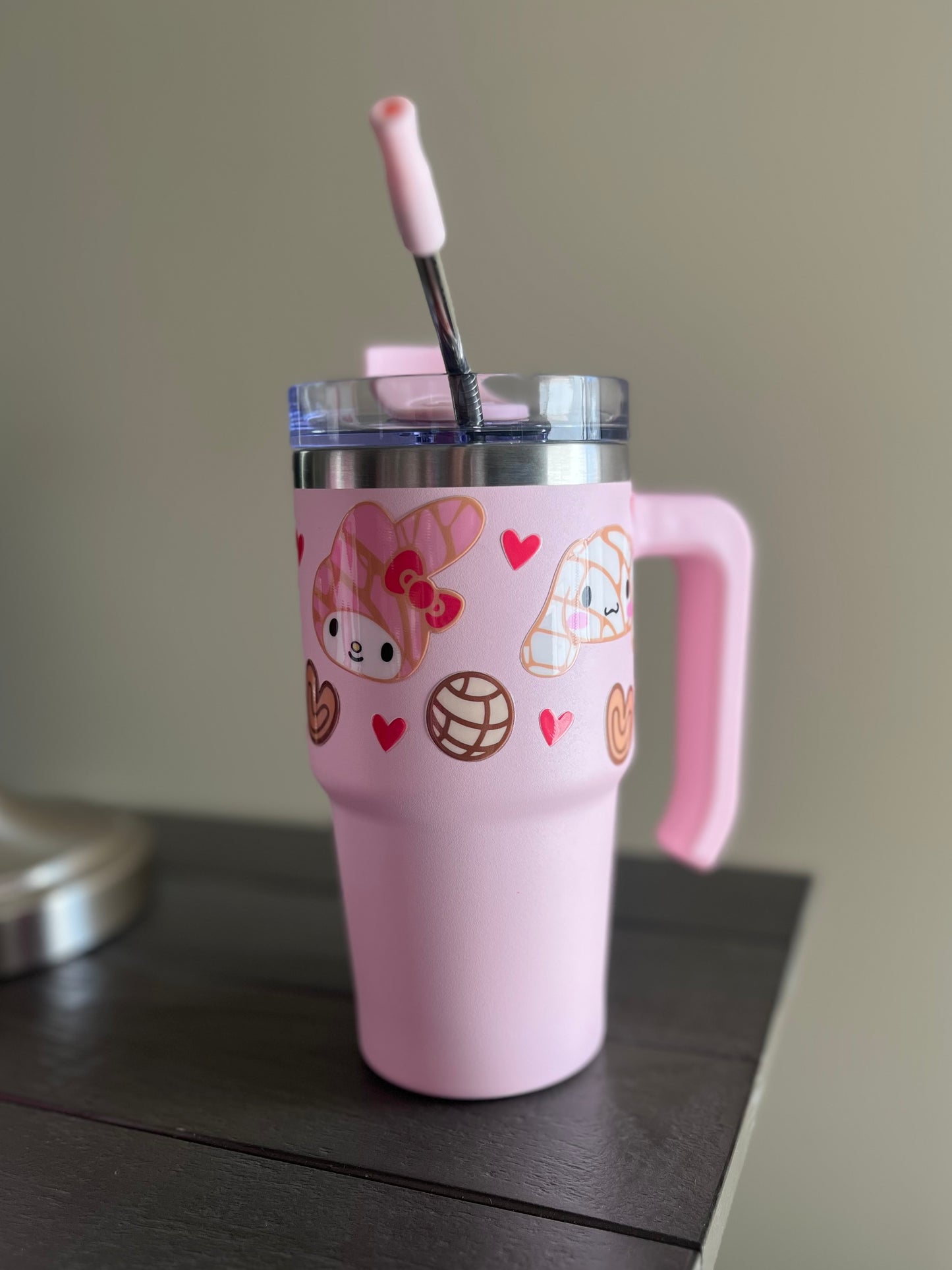 Kitty Concha Crew Tumbler